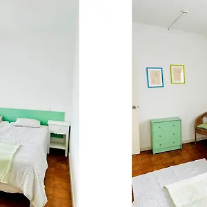  Hostal Rich & Poor Portugal